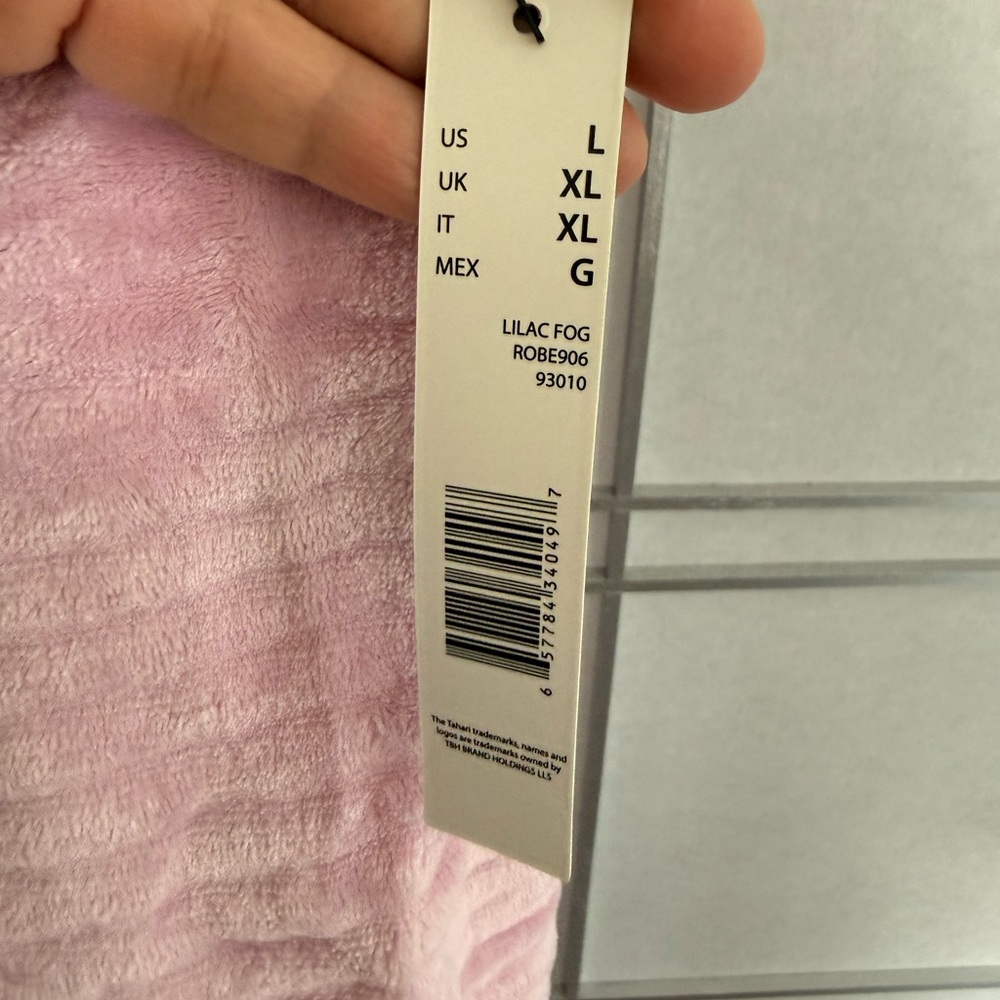 Tahari Soft Pink Lounge Robe - Picture 3 of 8
